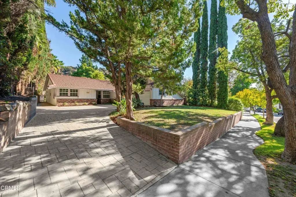 1936 Montecito Drive, Glendale