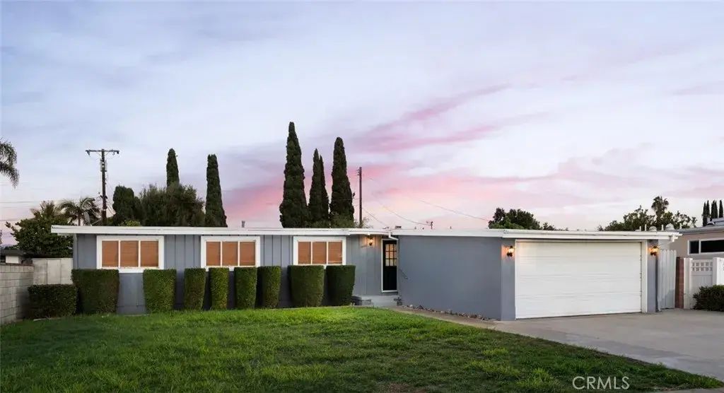14382 Livingston Street, Tustin
