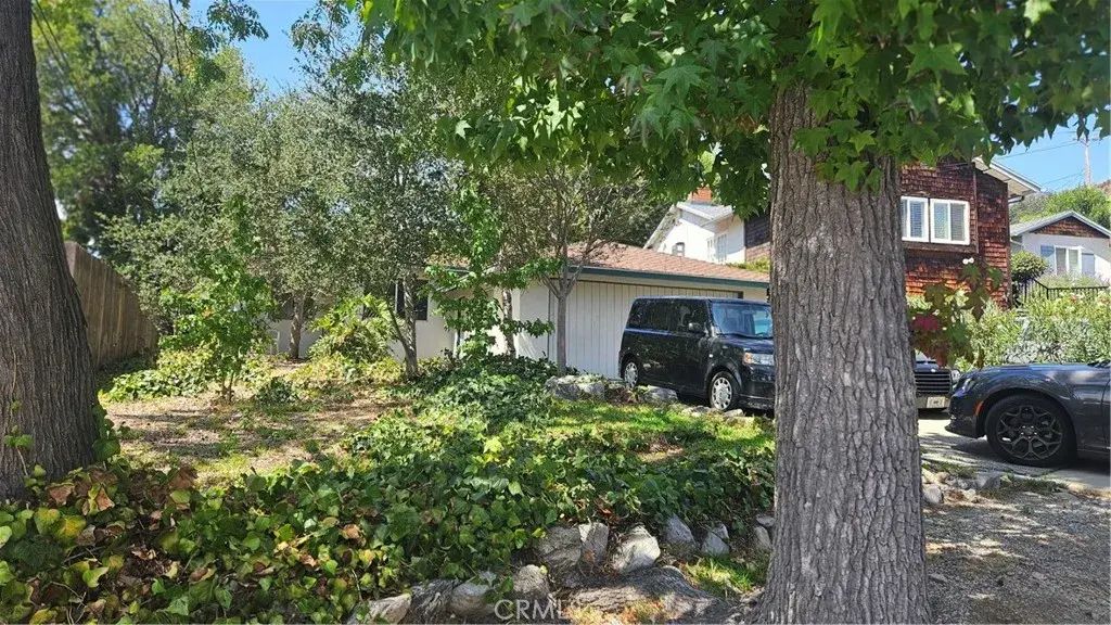 5161 Finehill, La Crescenta