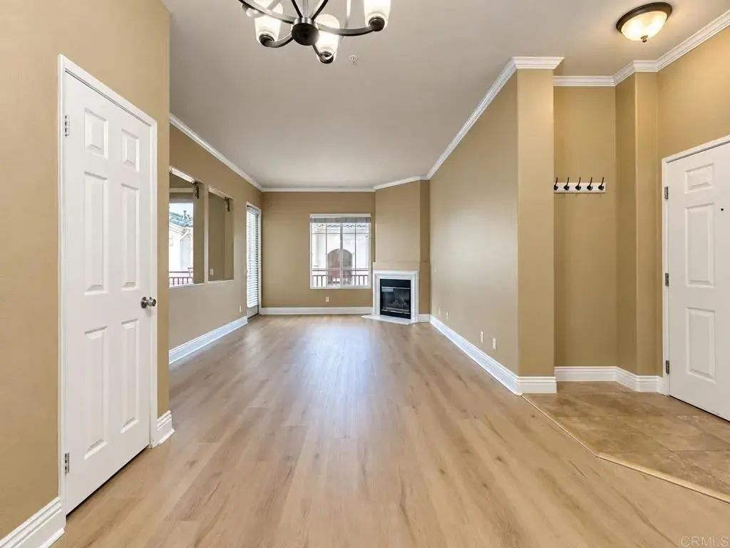 12376 Carmel Country Road J302, 