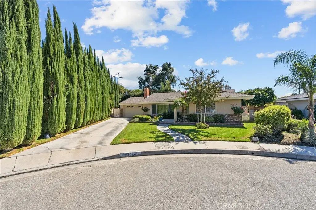 23044 Hilse, Newhall