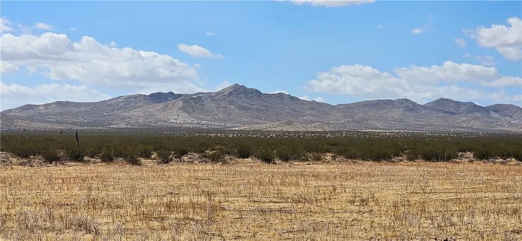 801 Hwy 395 (near), Adelanto