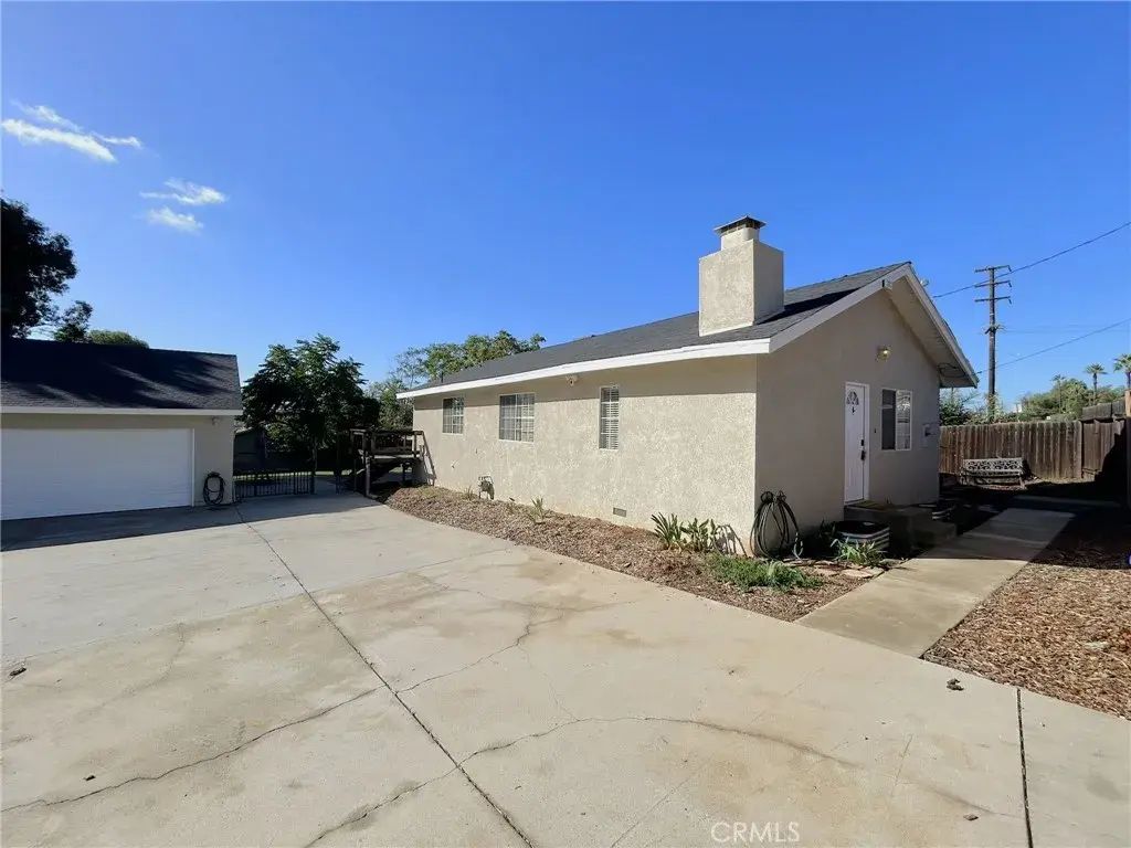 31967 Yucaipa Boulevard, Yucaipa
