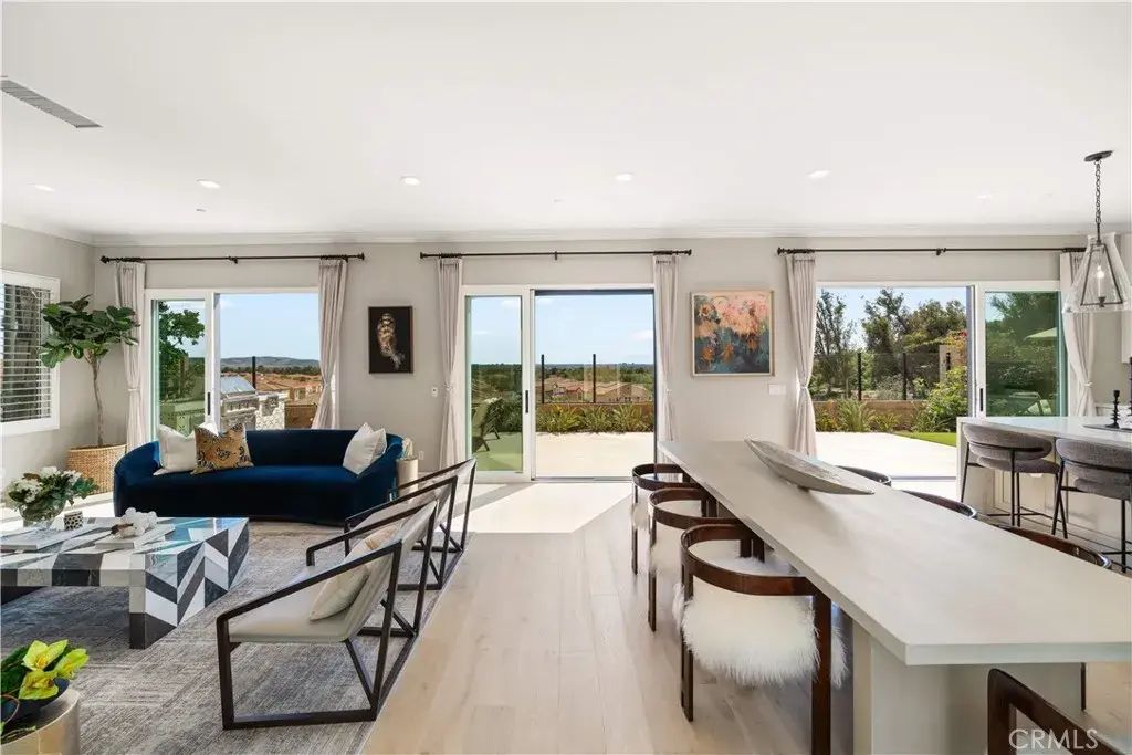 136 Salt Spg, Irvine