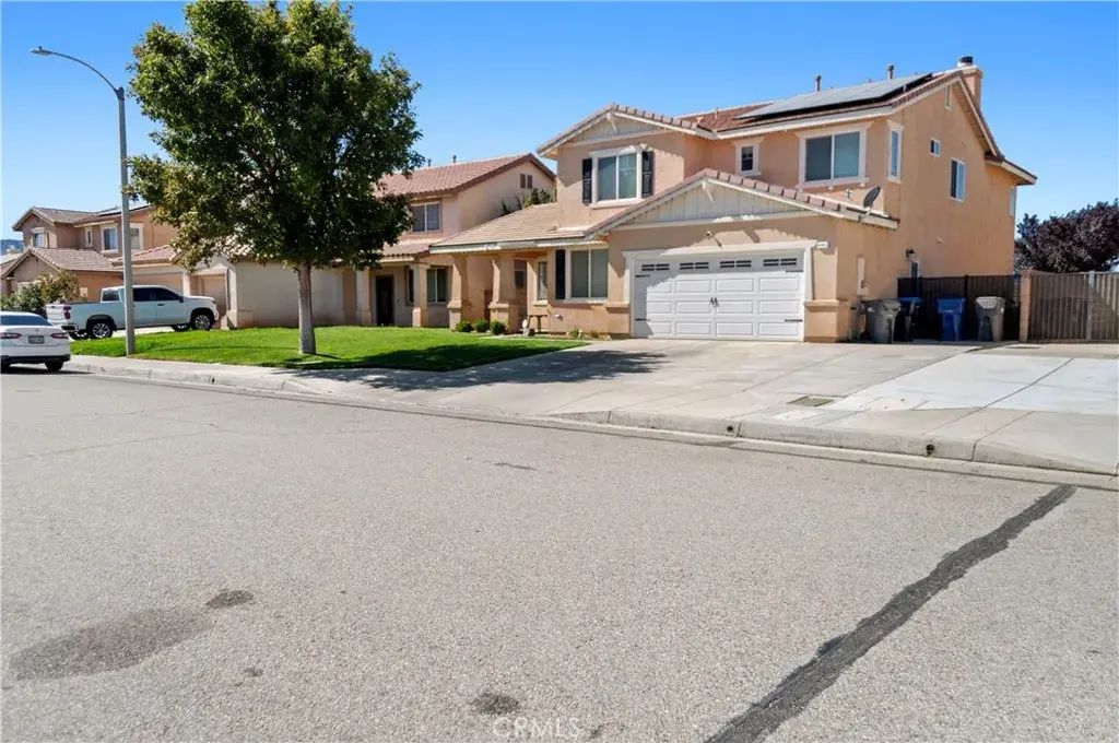 43921 Freer Way, Lancaster
