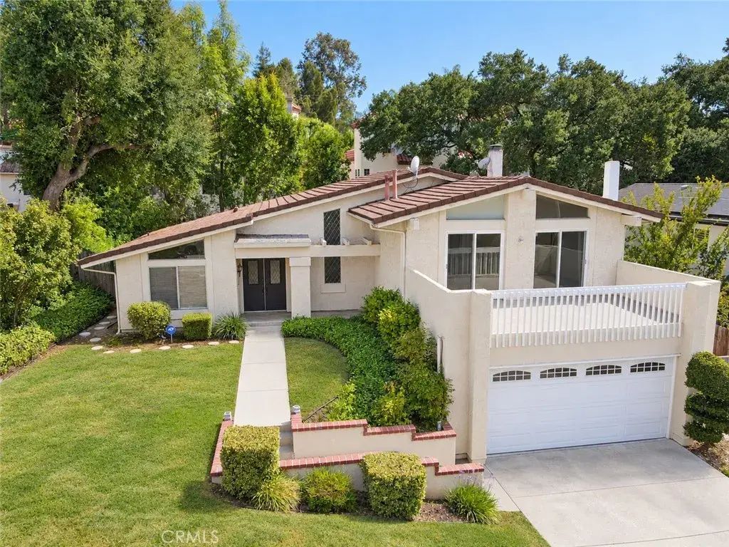 22840 Sparrowdell, Calabasas