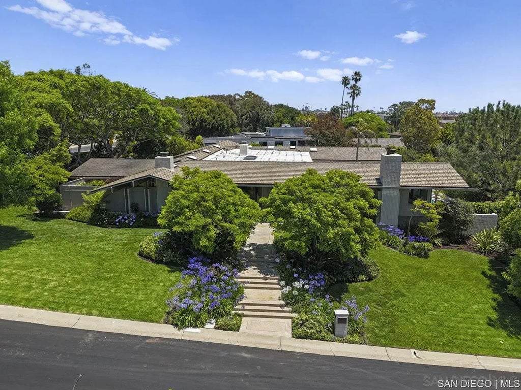 5931 Citadel Cir, La Jolla