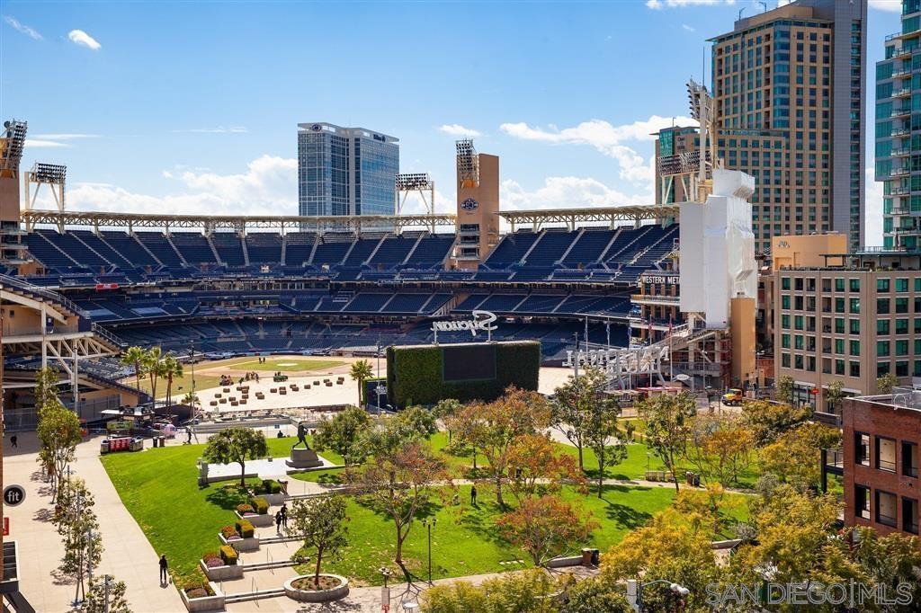 Diamond Terrace Lounge  San Diego's Top Ballpark Patio