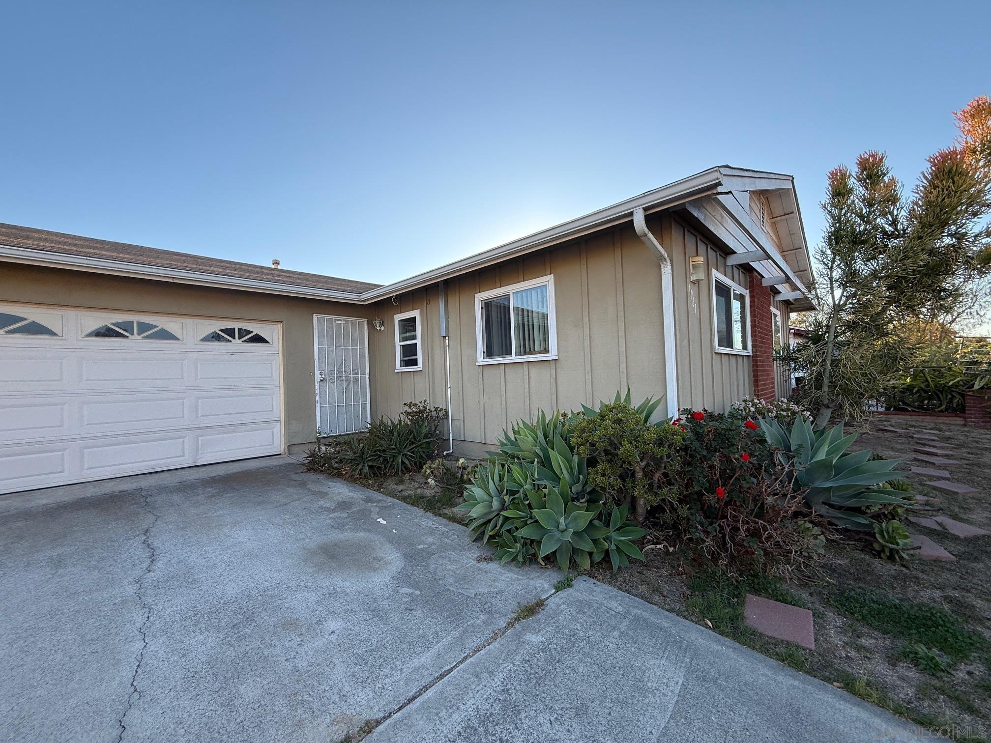 Photo of Listing #250019074