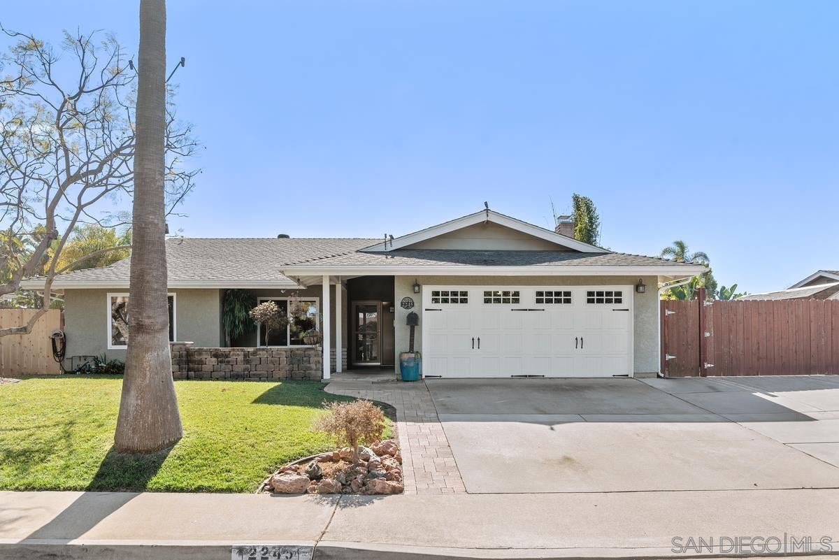 Photo of Listing #250027218