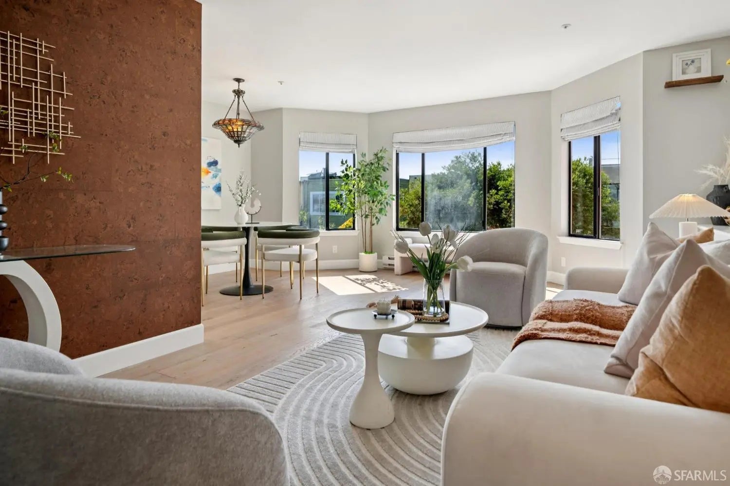 Photo of Listing #425072649