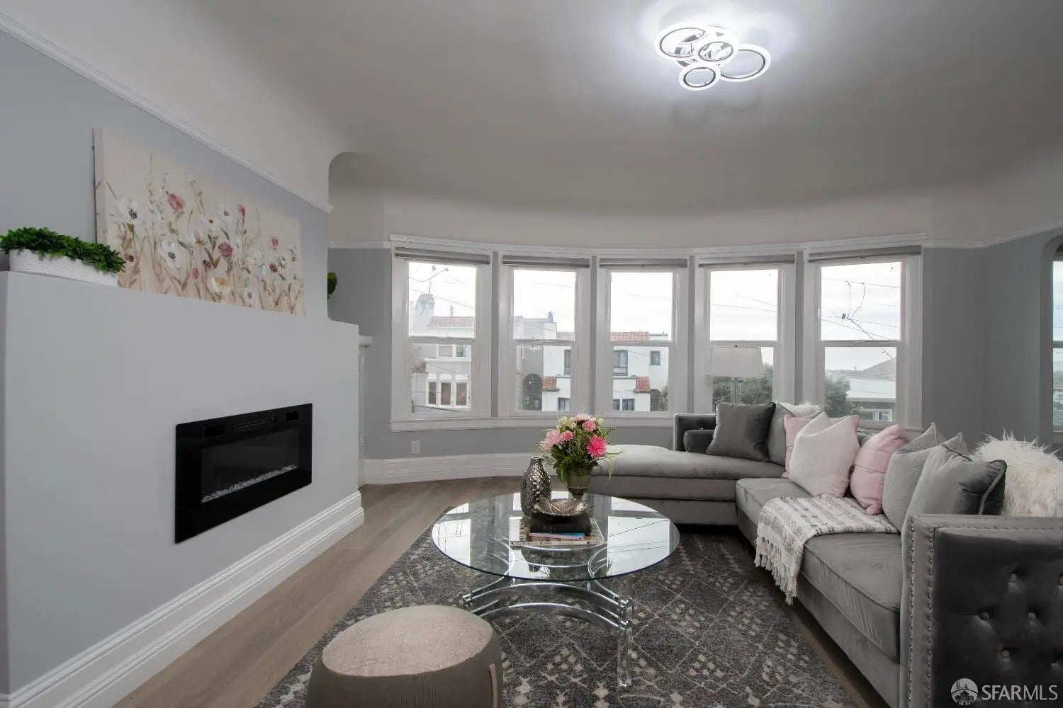 Photo of Listing #426106389