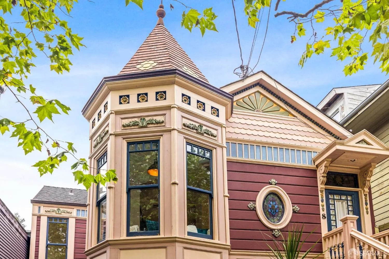 Photo of Listing #425073894