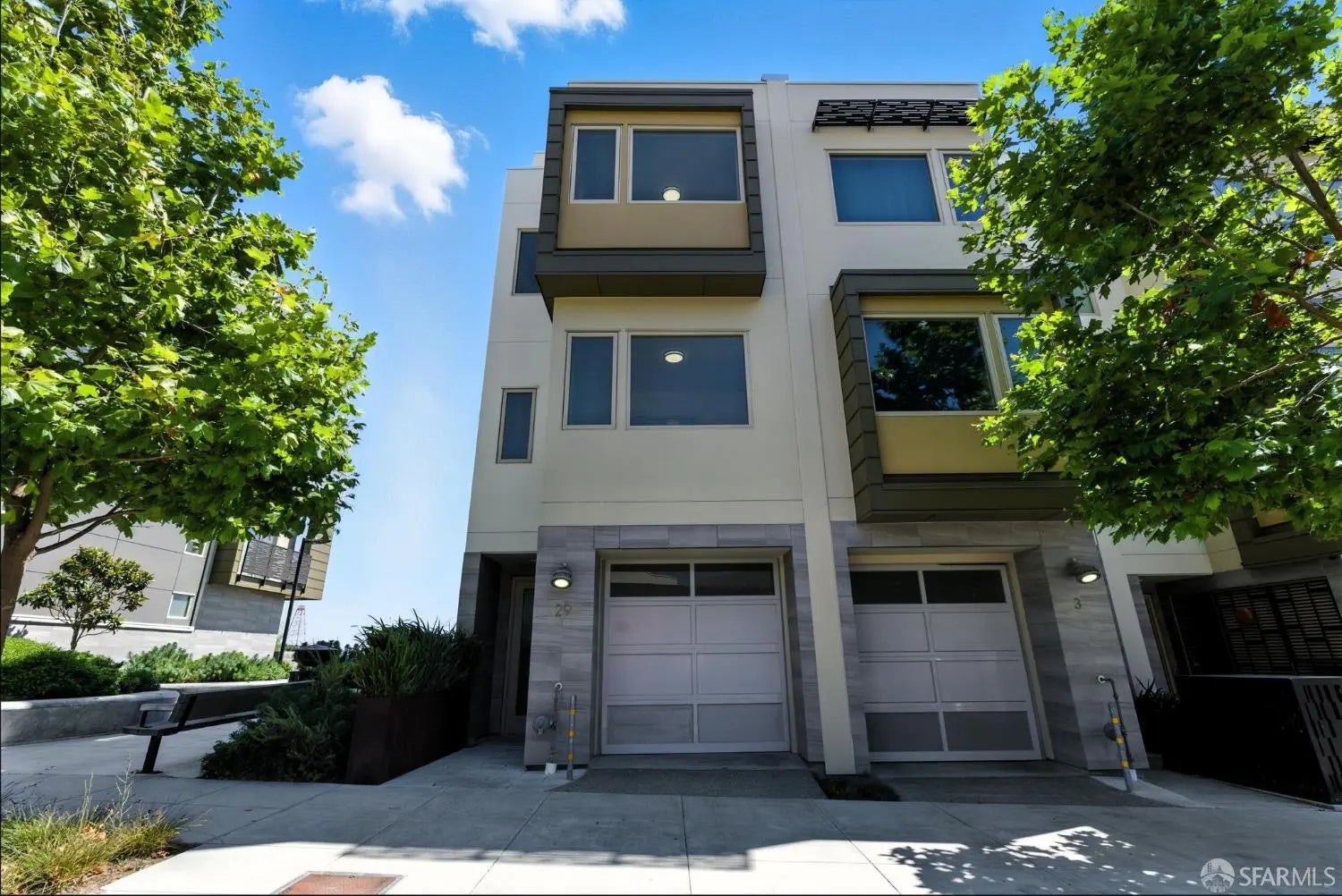 Photo of Listing #425064783