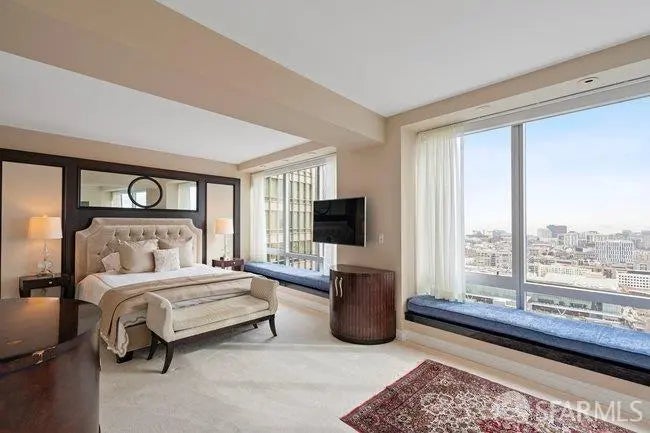 Photo of Listing #426098779