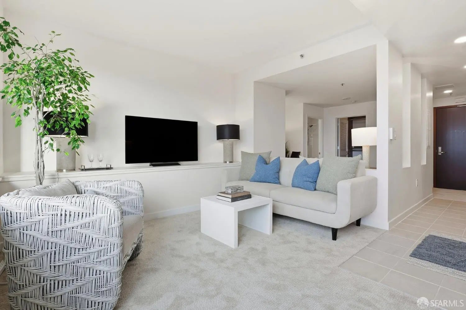 Photo of Listing #425086313