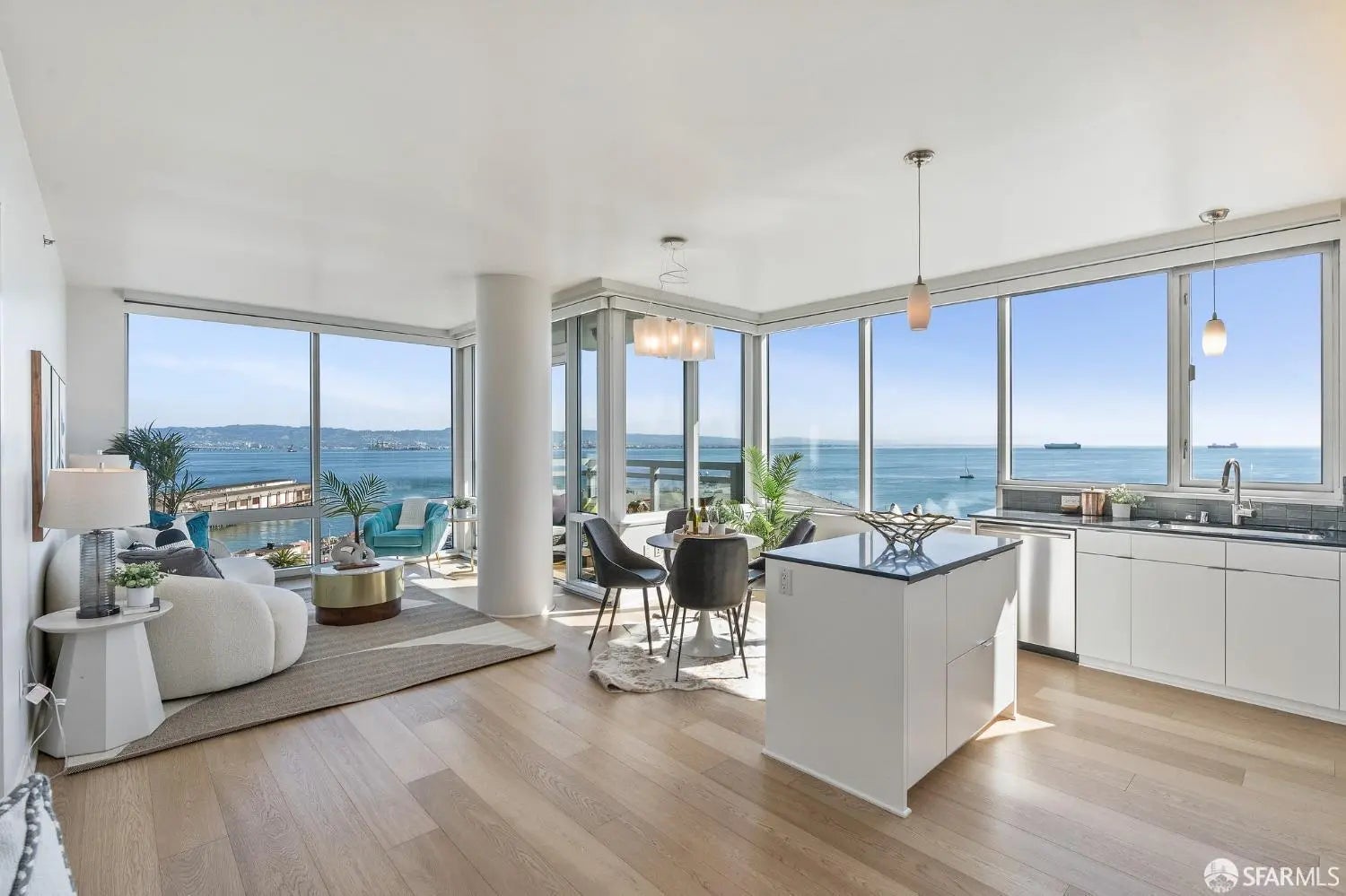 Photo of Listing #425085318