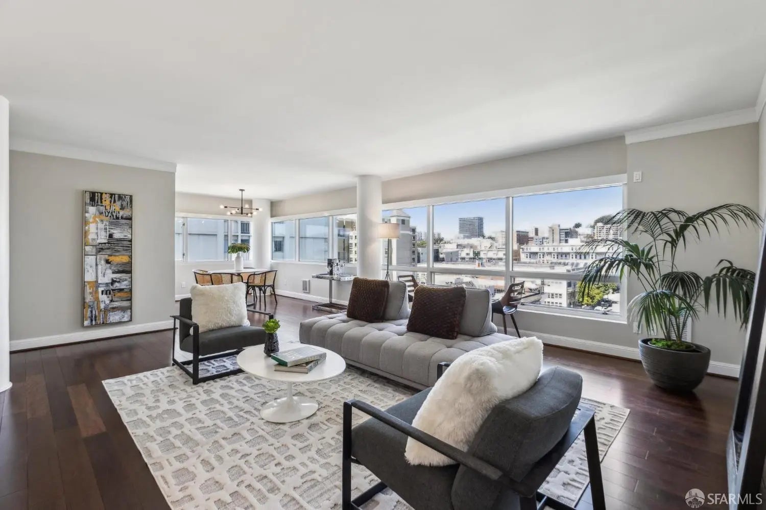 Photo of Listing #425040768