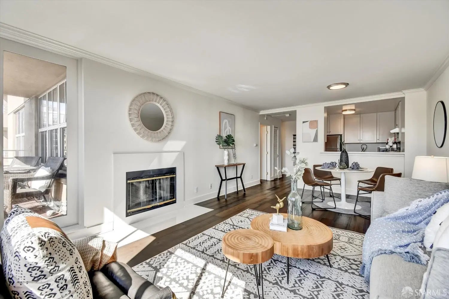 Photo of Listing #425073456