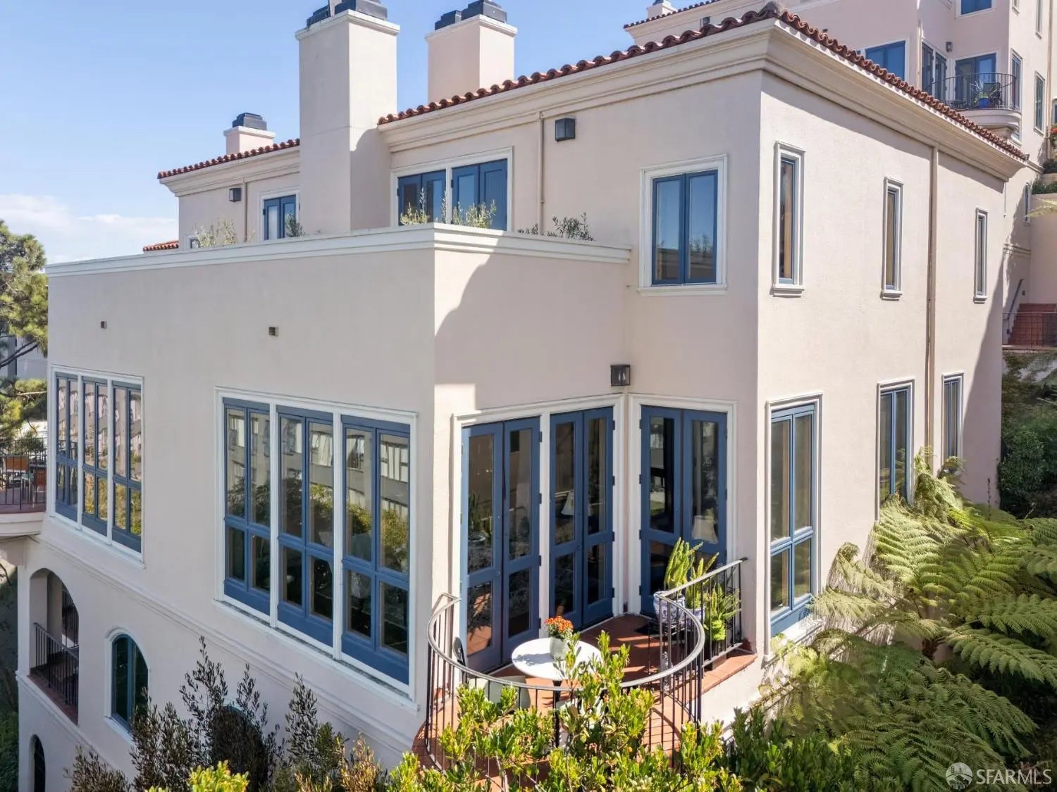 Photo of Listing #425079320