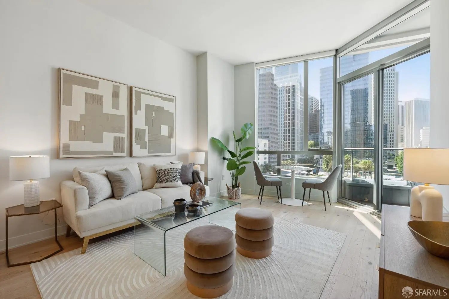 Photo of Listing #426105135