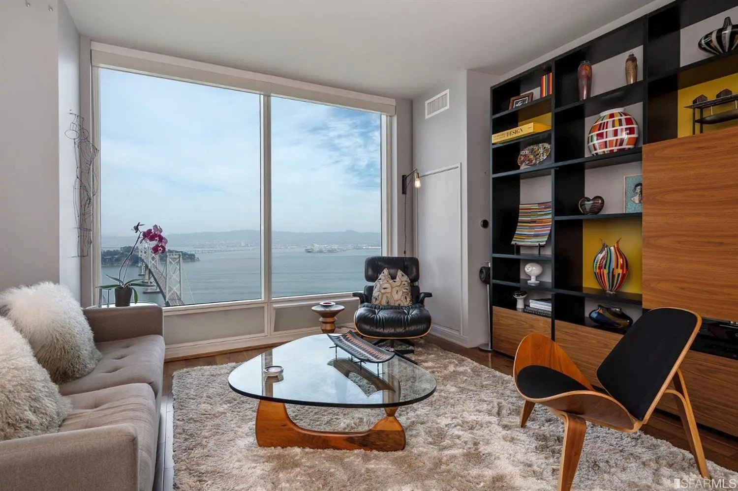 Photo of Listing #426109704