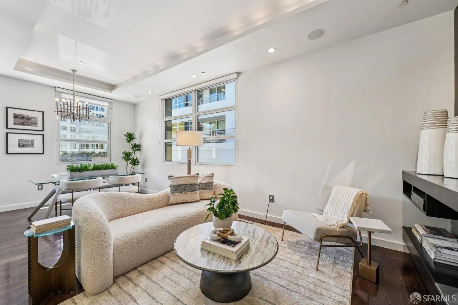 Photo of Listing #425060701