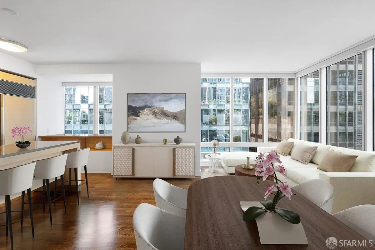 Photo of Listing #426103475