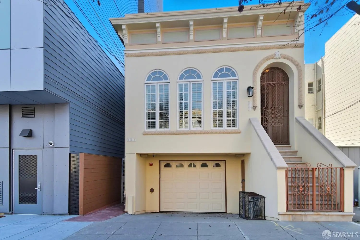 Photo of Listing #425080257