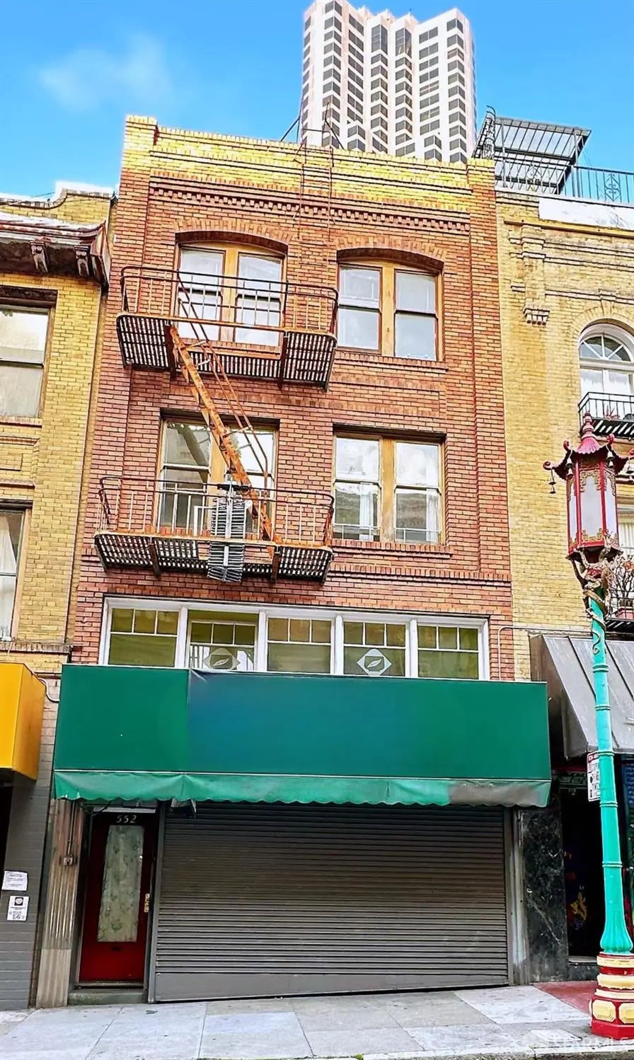 Photo of Listing #425081602