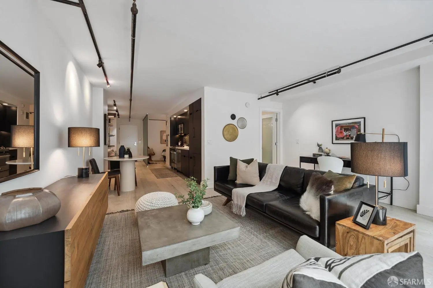 Photo of Listing #425082214