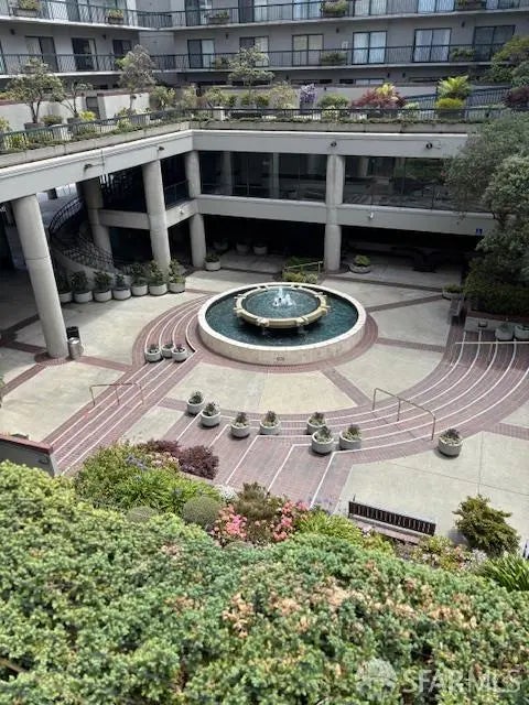 Photo of Listing #425050117