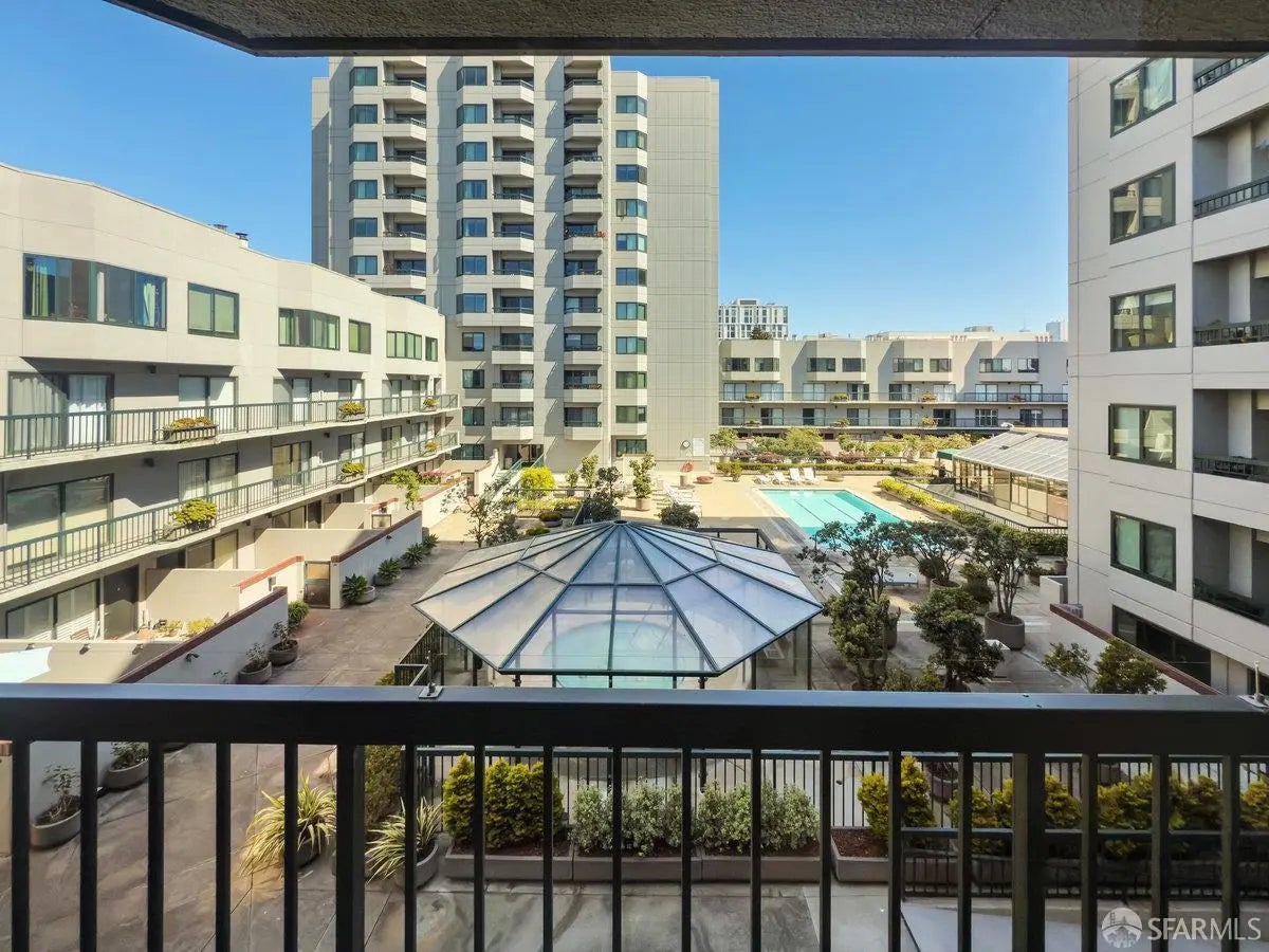 Photo of Listing #425056822