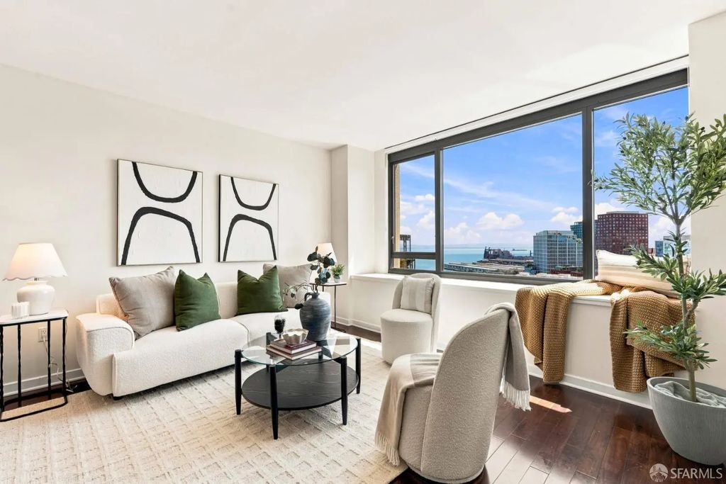 250 King Street 1512, San Francisco