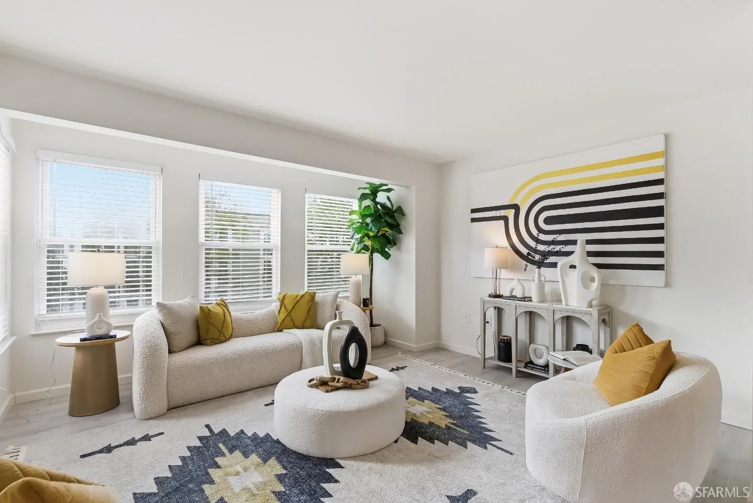 Photo of Listing #425093128