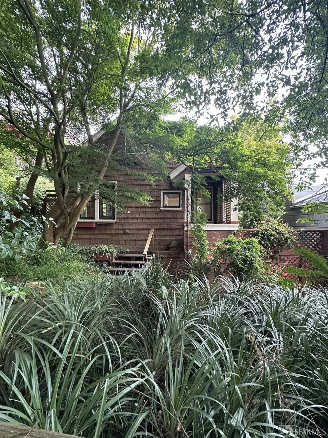 Photo of Listing #424075224