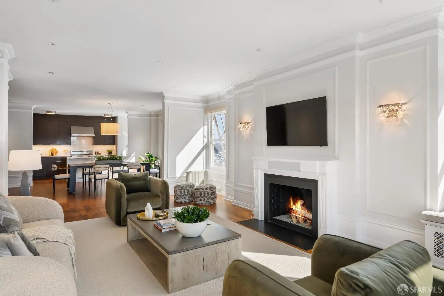 Photo of Listing #425065177