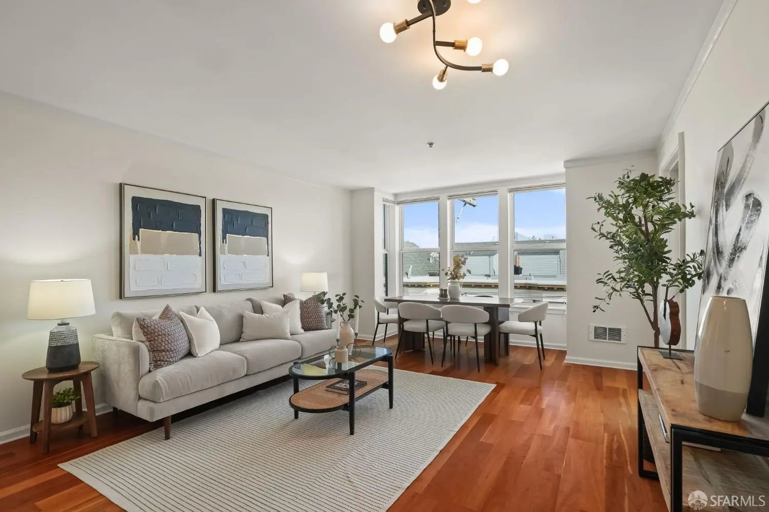 Photo of Listing #426101163