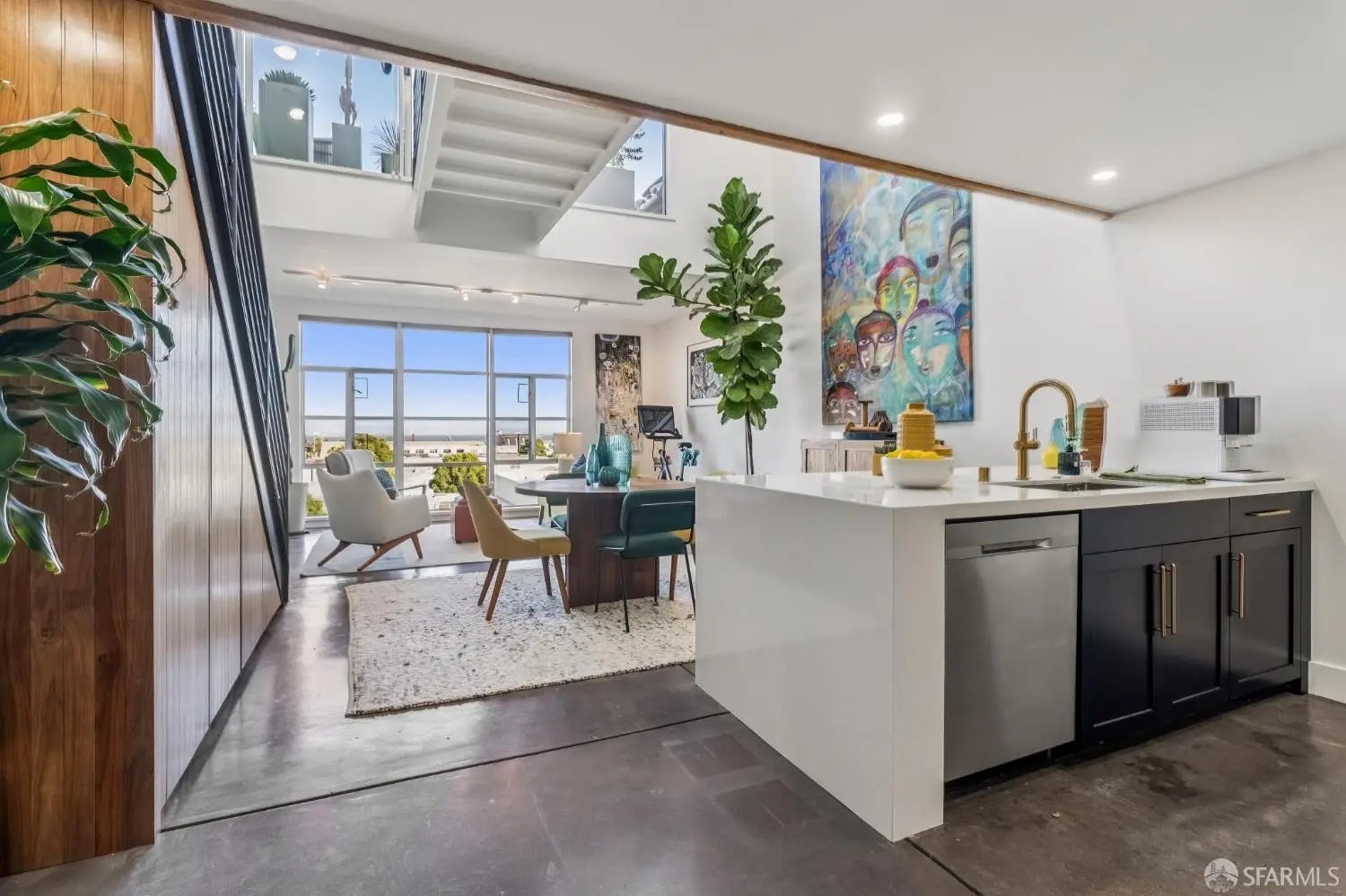 Photo of Listing #426108630