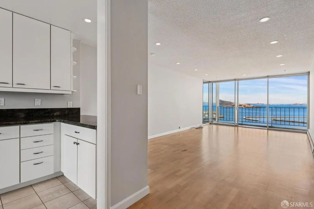 1000 North Point Street 802, San Francisco