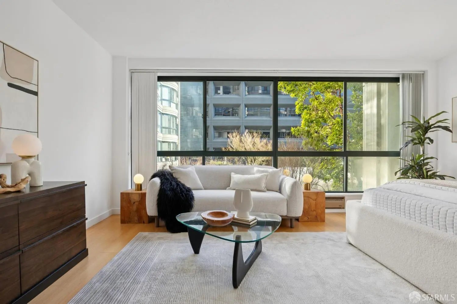 Photo of Listing #426096656