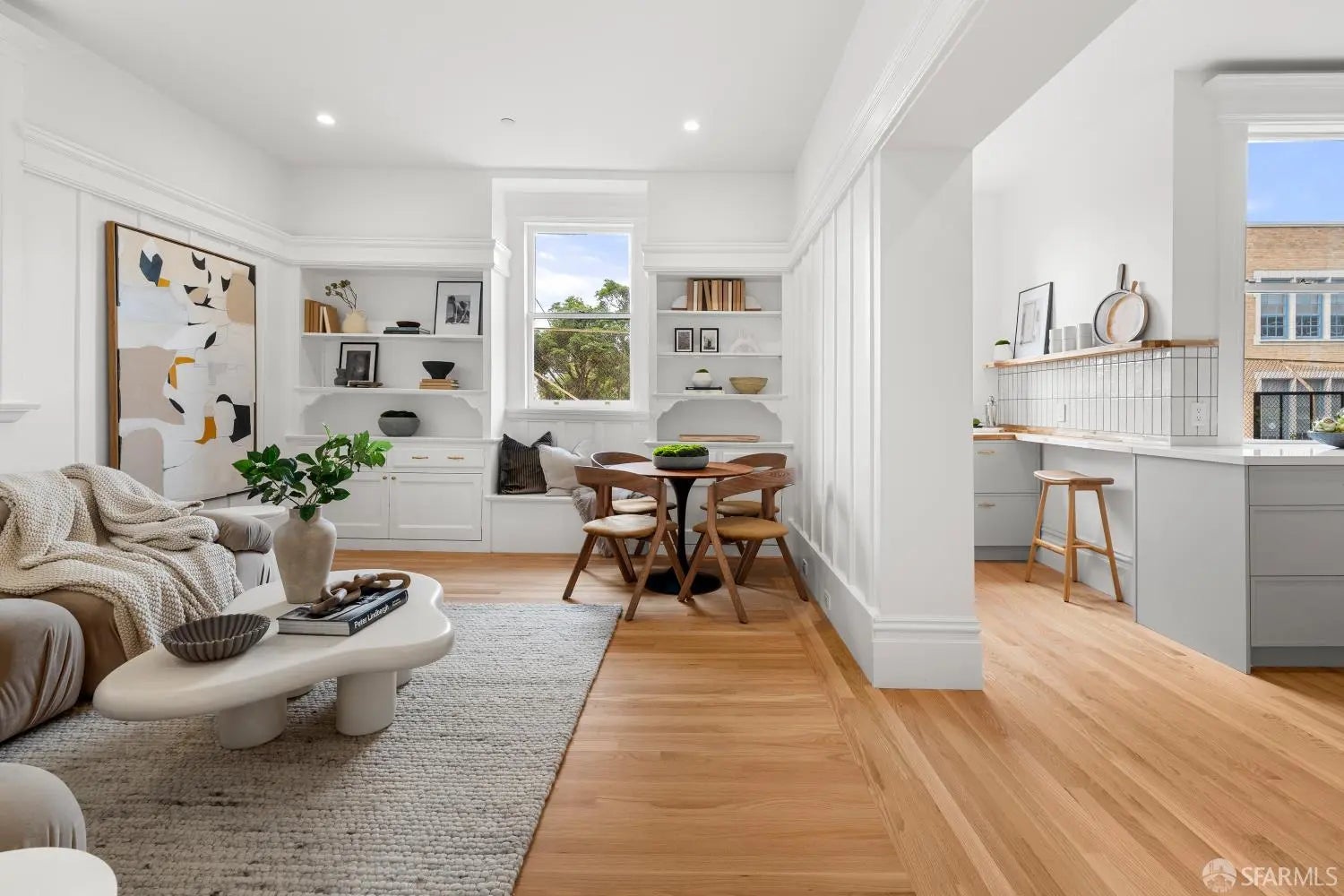 Photo of Listing #425081542