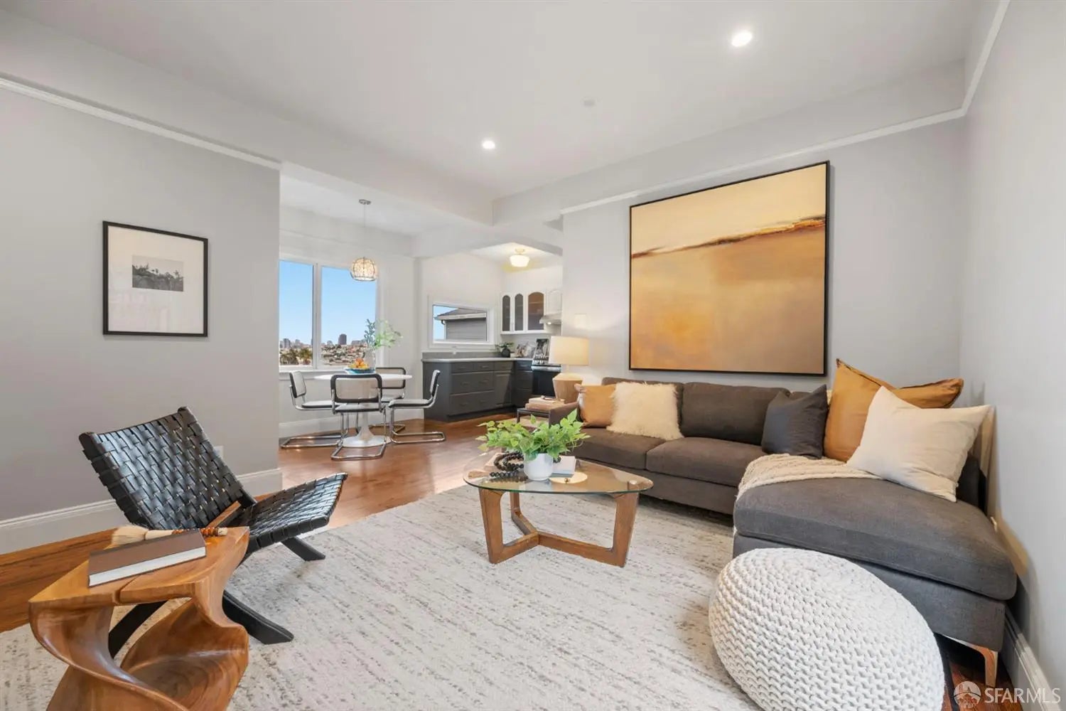 Photo of Listing #426107011