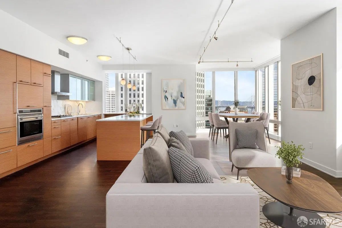 Photo of Listing #425086219