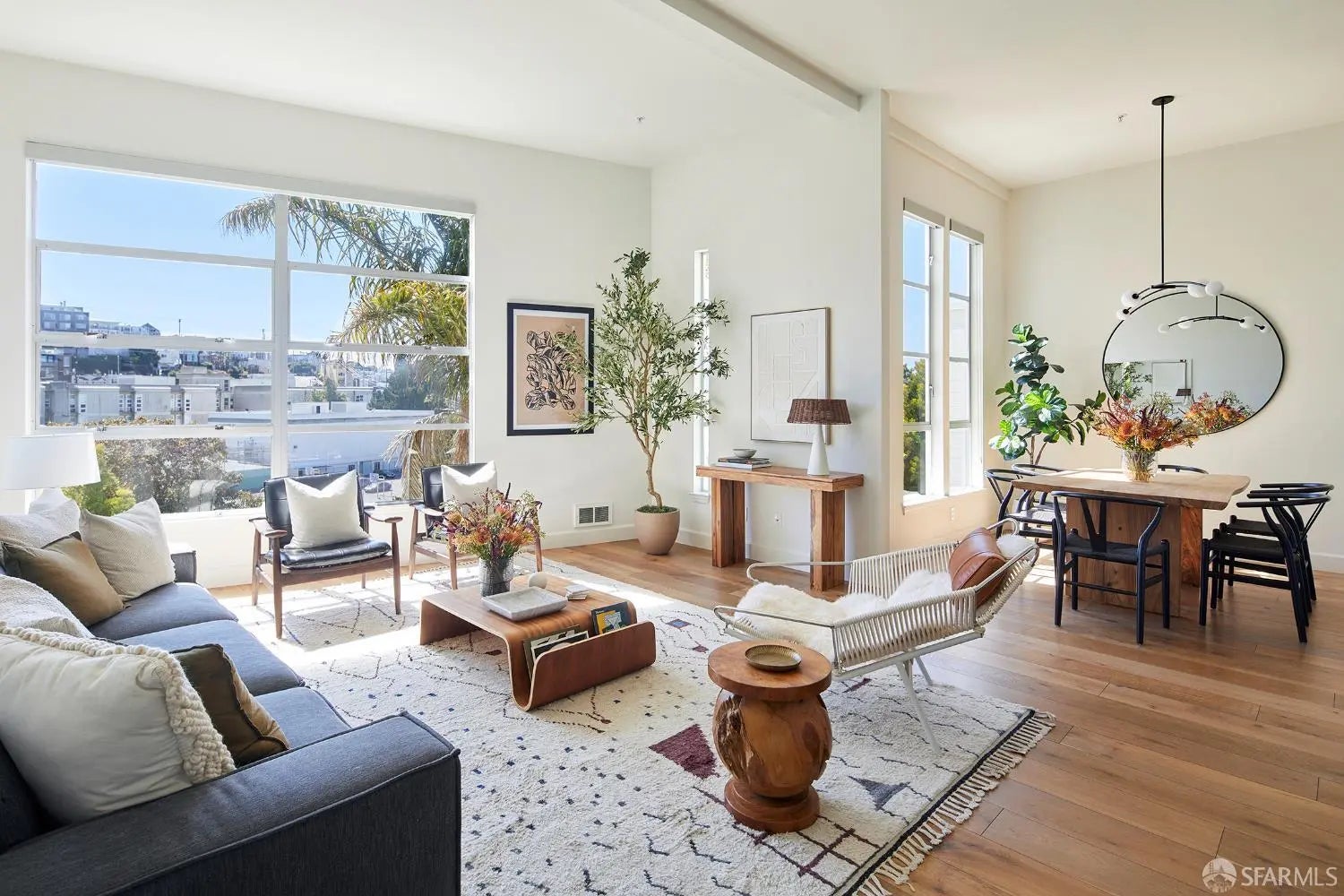 Photo of Listing #426096563