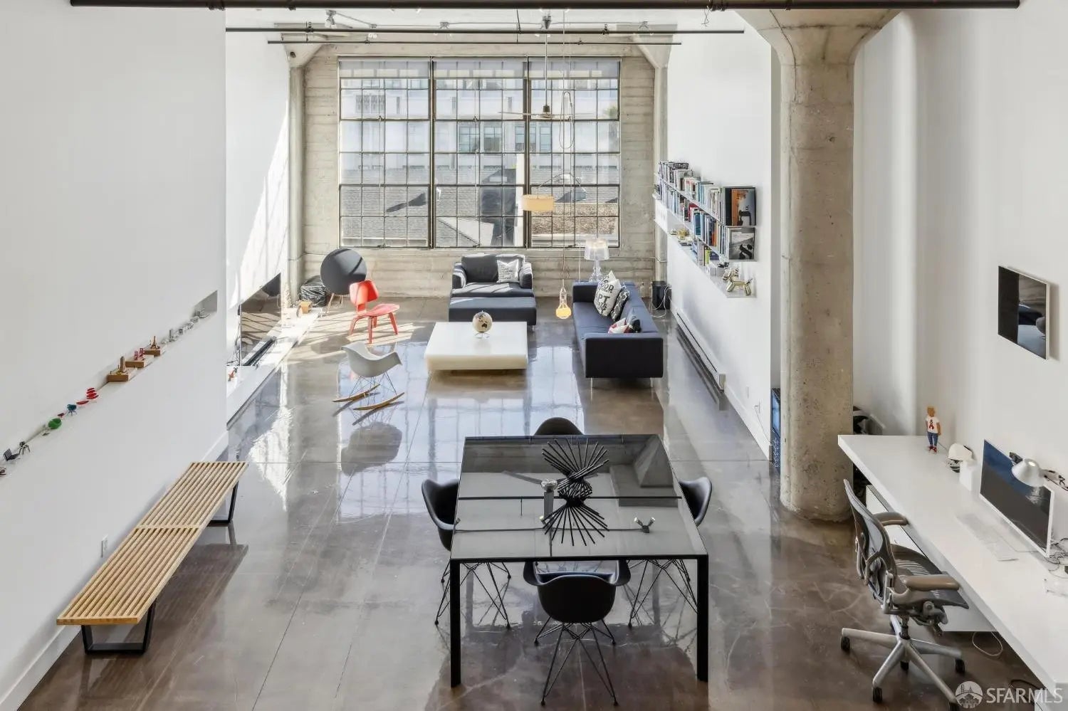 Photo of Listing #425073871