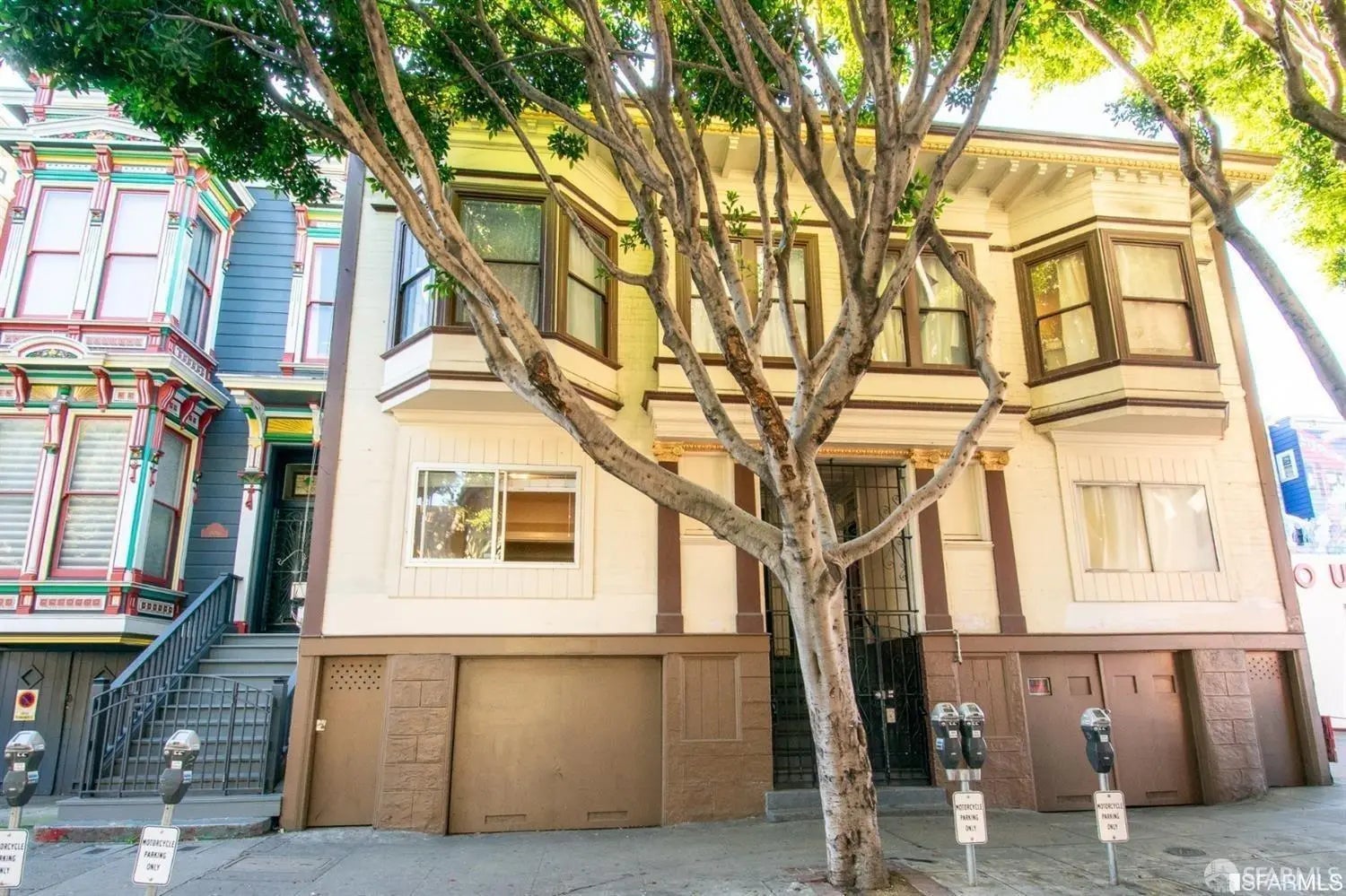 Photo of Listing #425084498