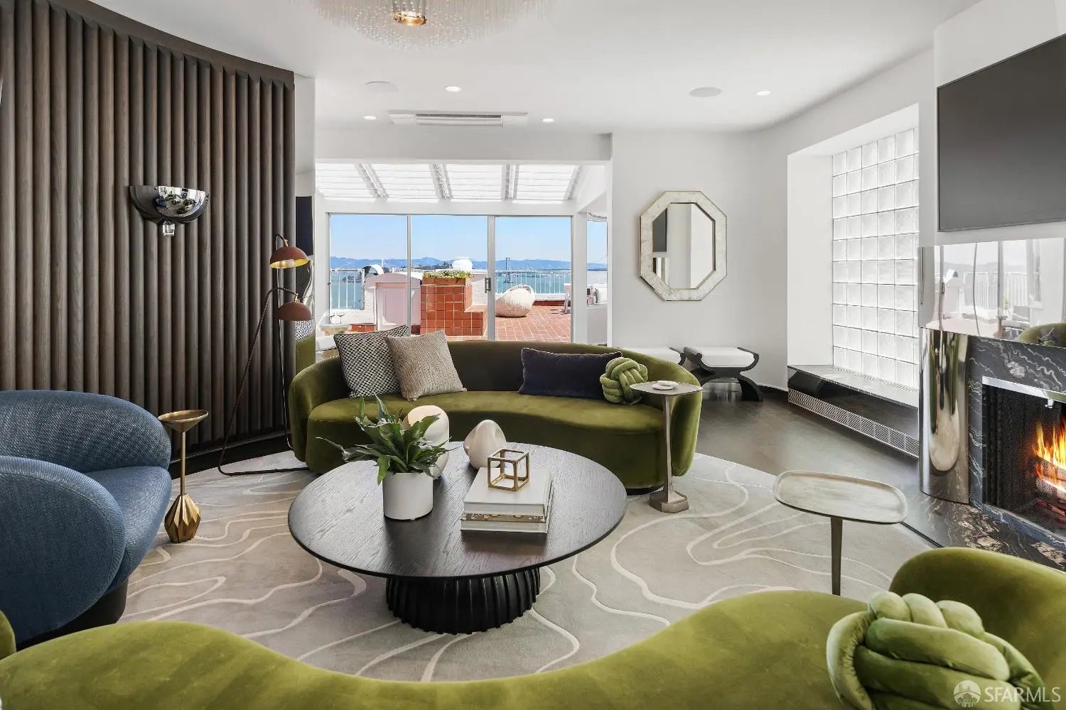 Photo of Listing #425042414