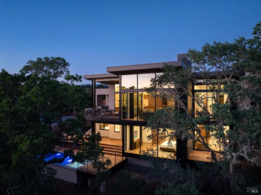 175 Sycamore Court, Healdsburg