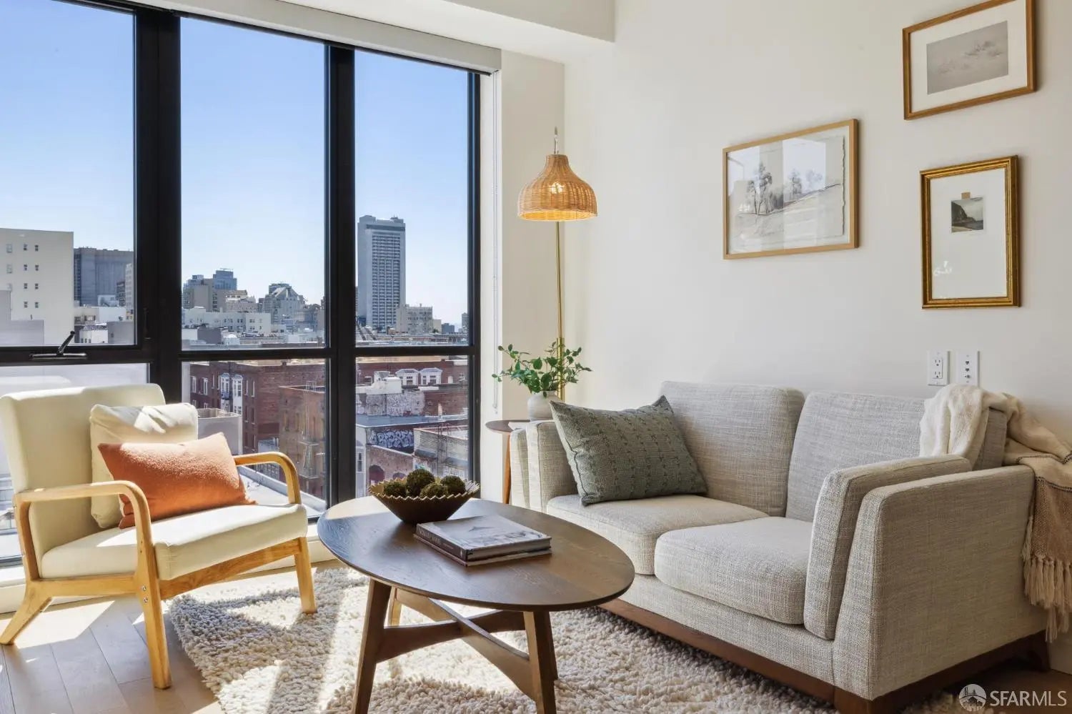 Photo of Listing #425075977